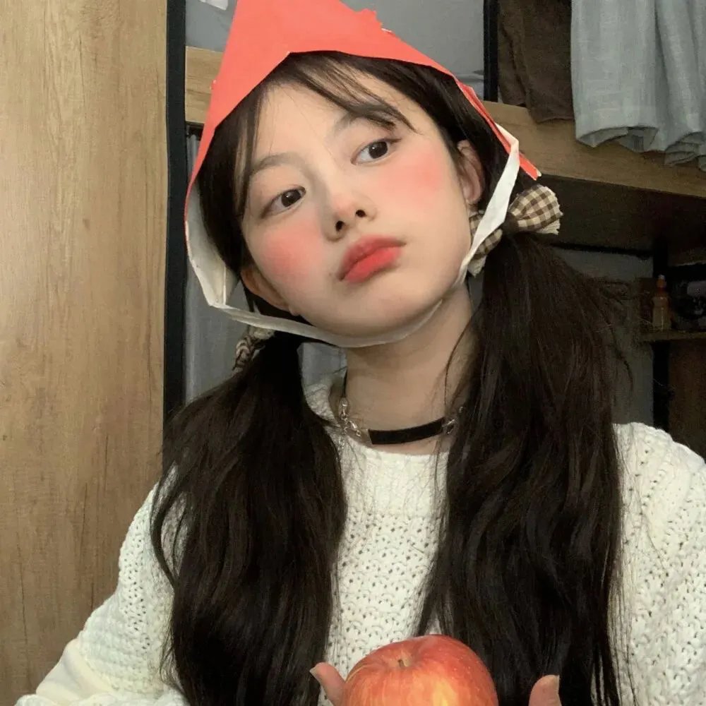 陆总别傲了,简小姐和顾总订婚了